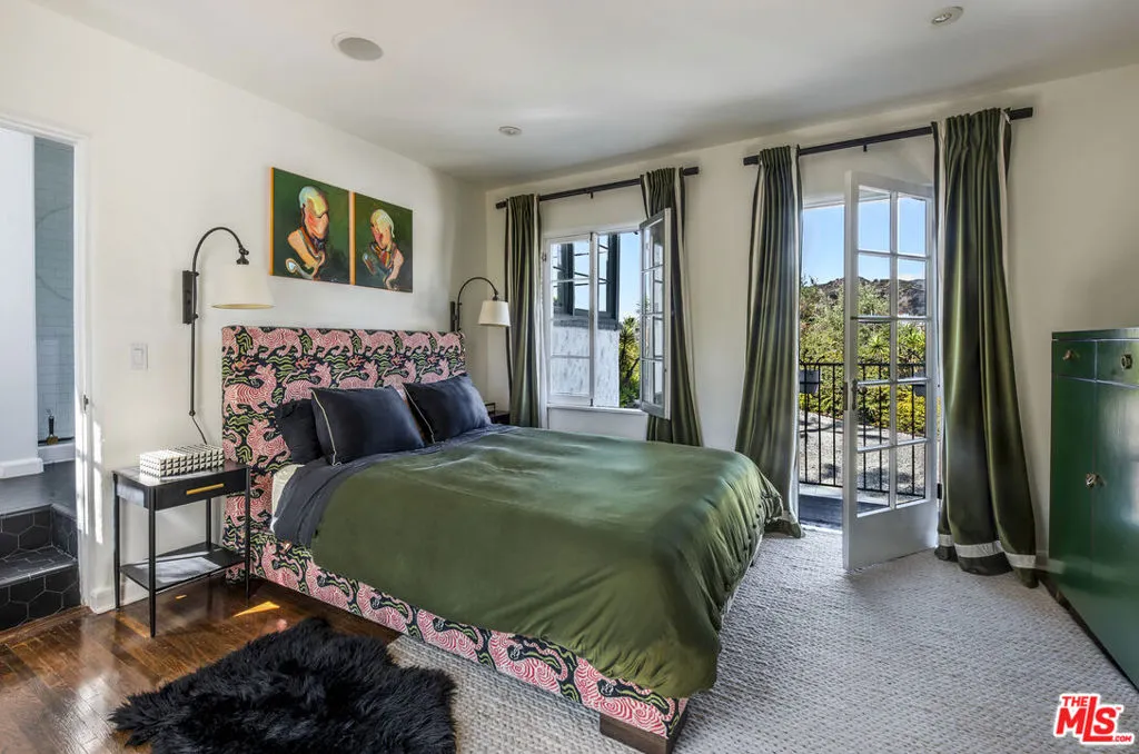 6749 Whitley Terrace, Los Angeles, California 90068 home-pic-32